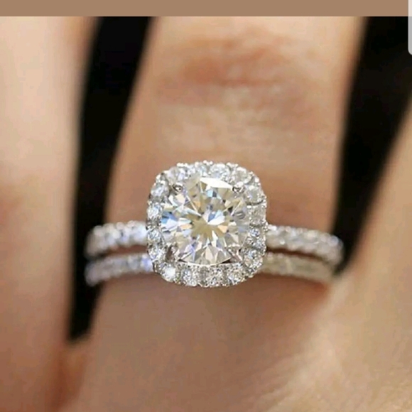 NEW sterling silver round cut sapphire halo ring - Picture 2 of 5